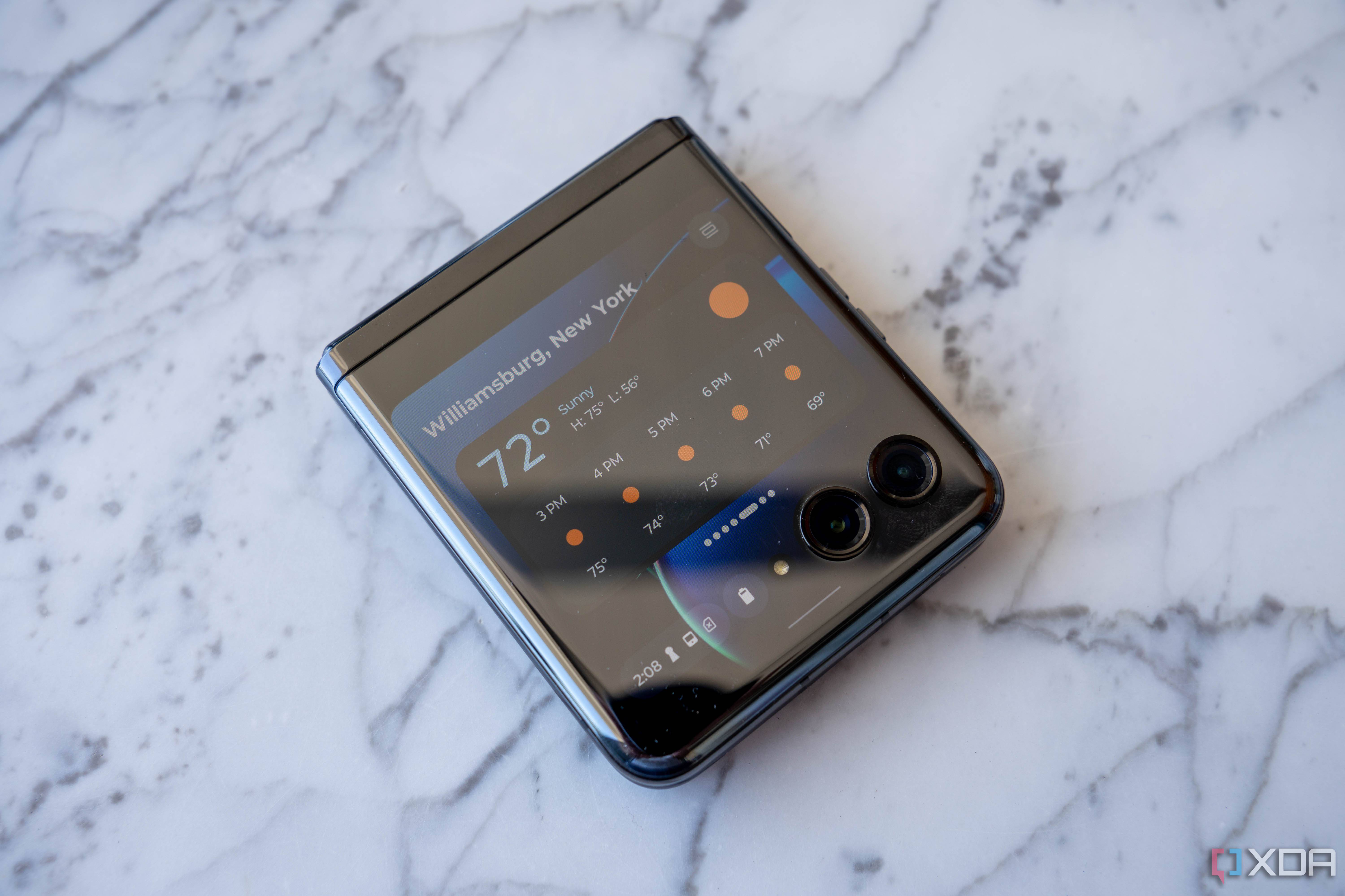 Motorola Razr 2023-27-1