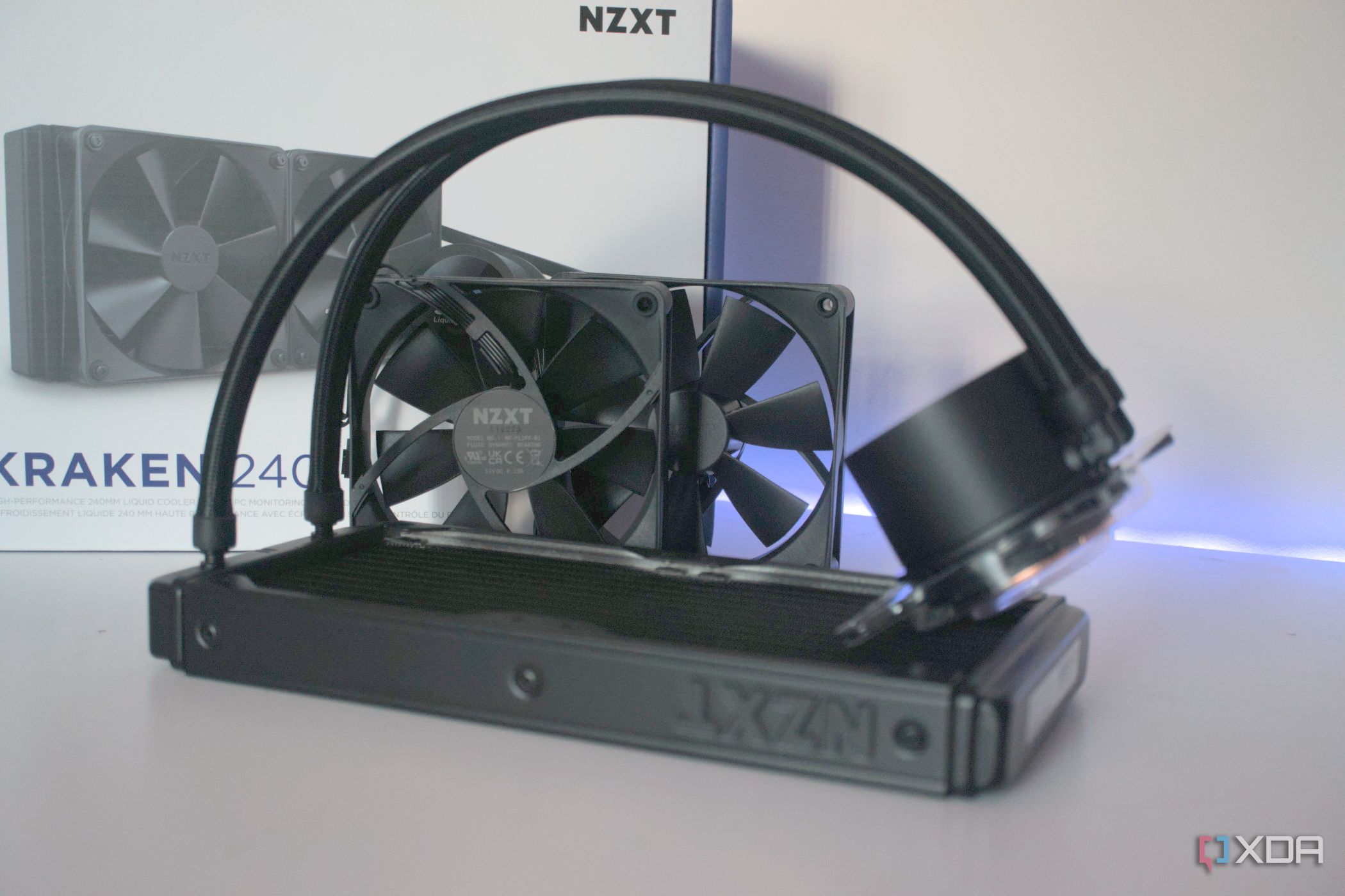 NZXT KRACKEN 240 水冷クーラー Kraken RGBシリーズ | NZXT 水冷一体型CPUクーラー | 株式会社アスク
