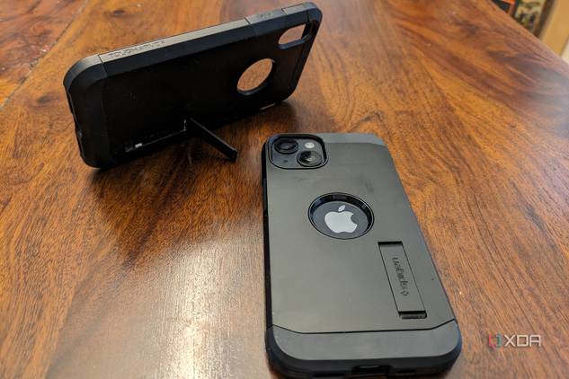 spigen tough armor on and off
