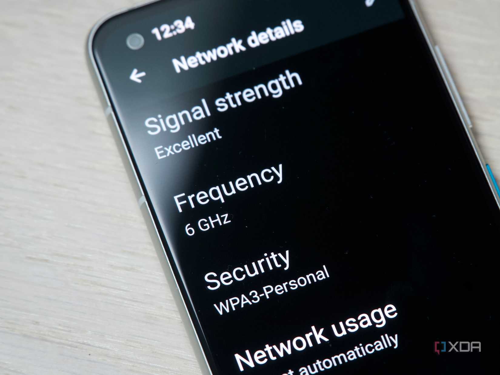 Wi-fi 6E connection details on a Zenfone 8