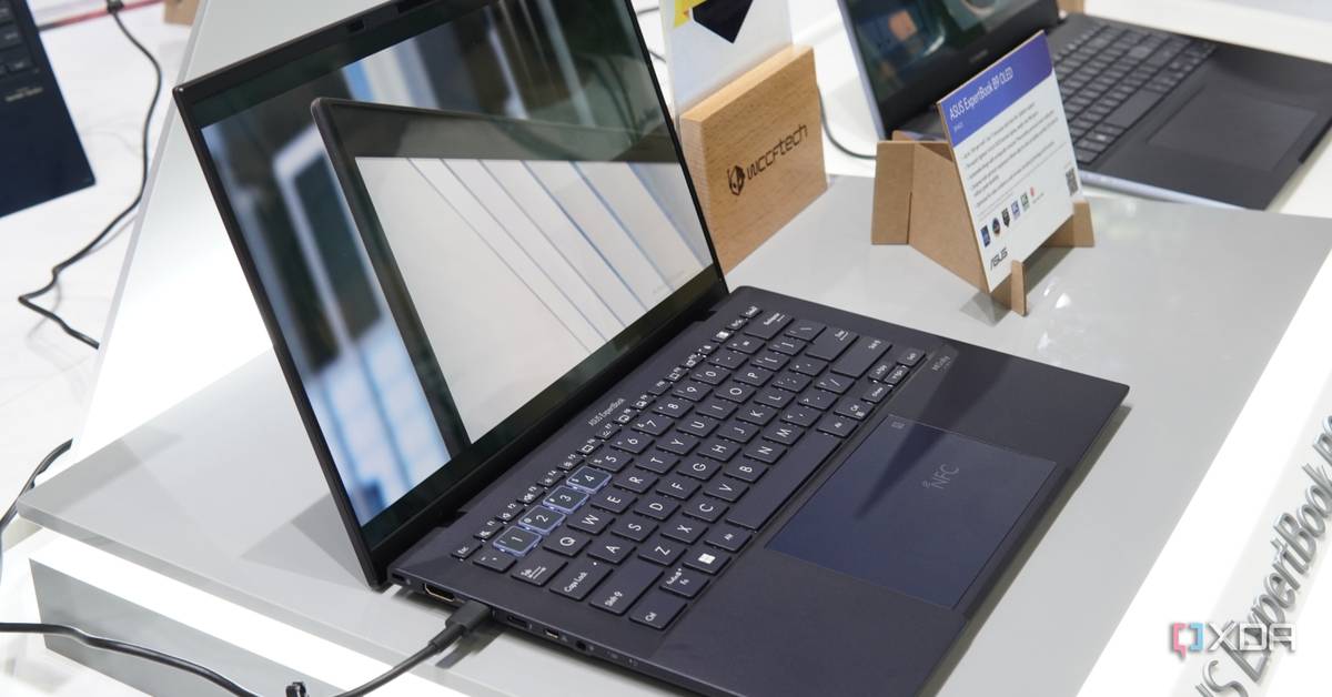 Hands-on: The Asus ExpertBook B9 OLED and B5 OLED are super light