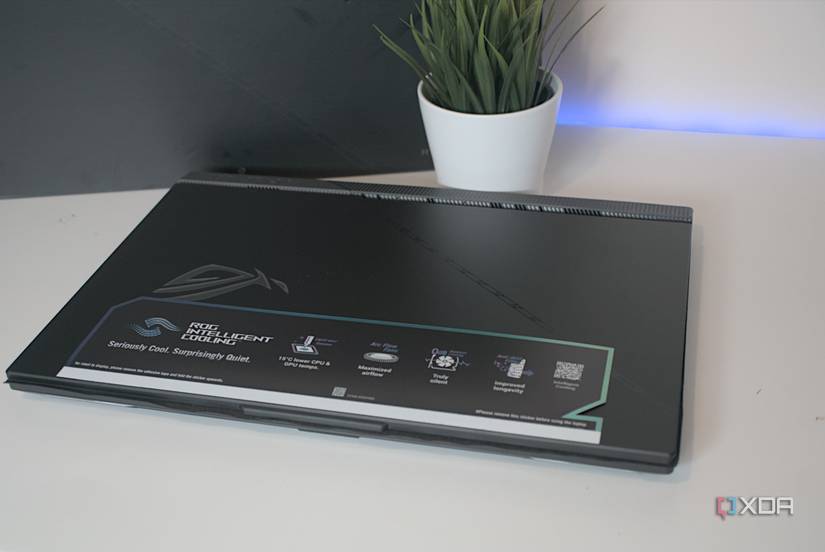 asus-rog-strix-scar-17-g733p-2023-laptop-hero