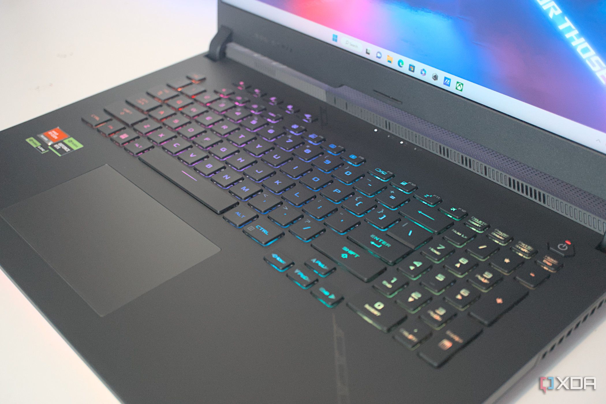 ROG ーブブ Asus ROG Strix Scar G733P review: Showcasing the power of AMD