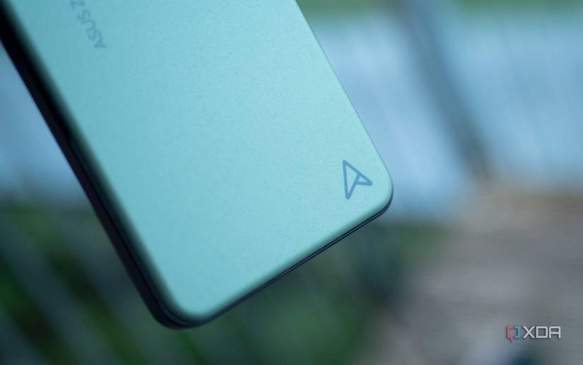 Back of the Asus Zenfone 10
