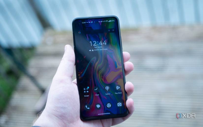 Asus-Zenfone-10-3