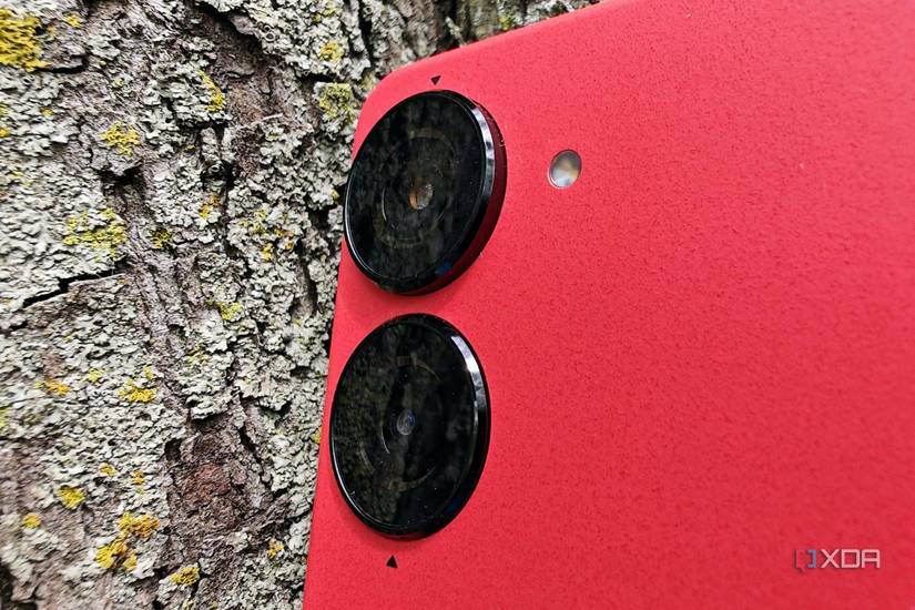 Asus Zenfone 10 close up of the rear cameras