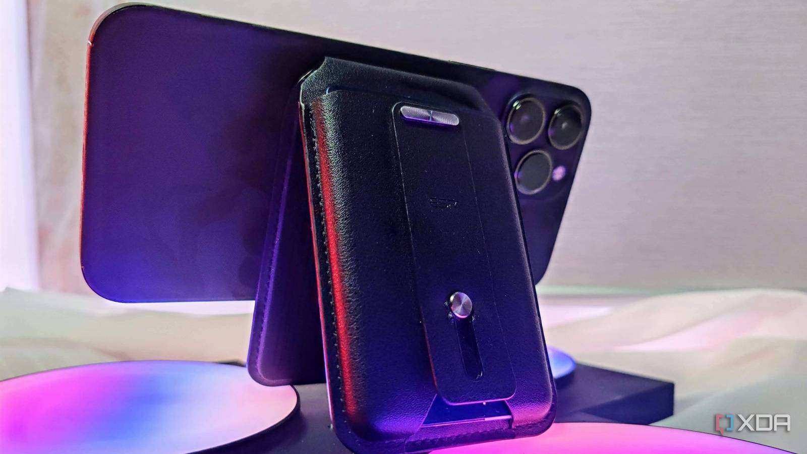 ESR Geo Wallet Stand review: More than meets the eye