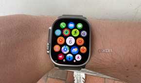 The Apple Watch Home Screen, featuring a new animation and larger app icons, on watchOS 10.
