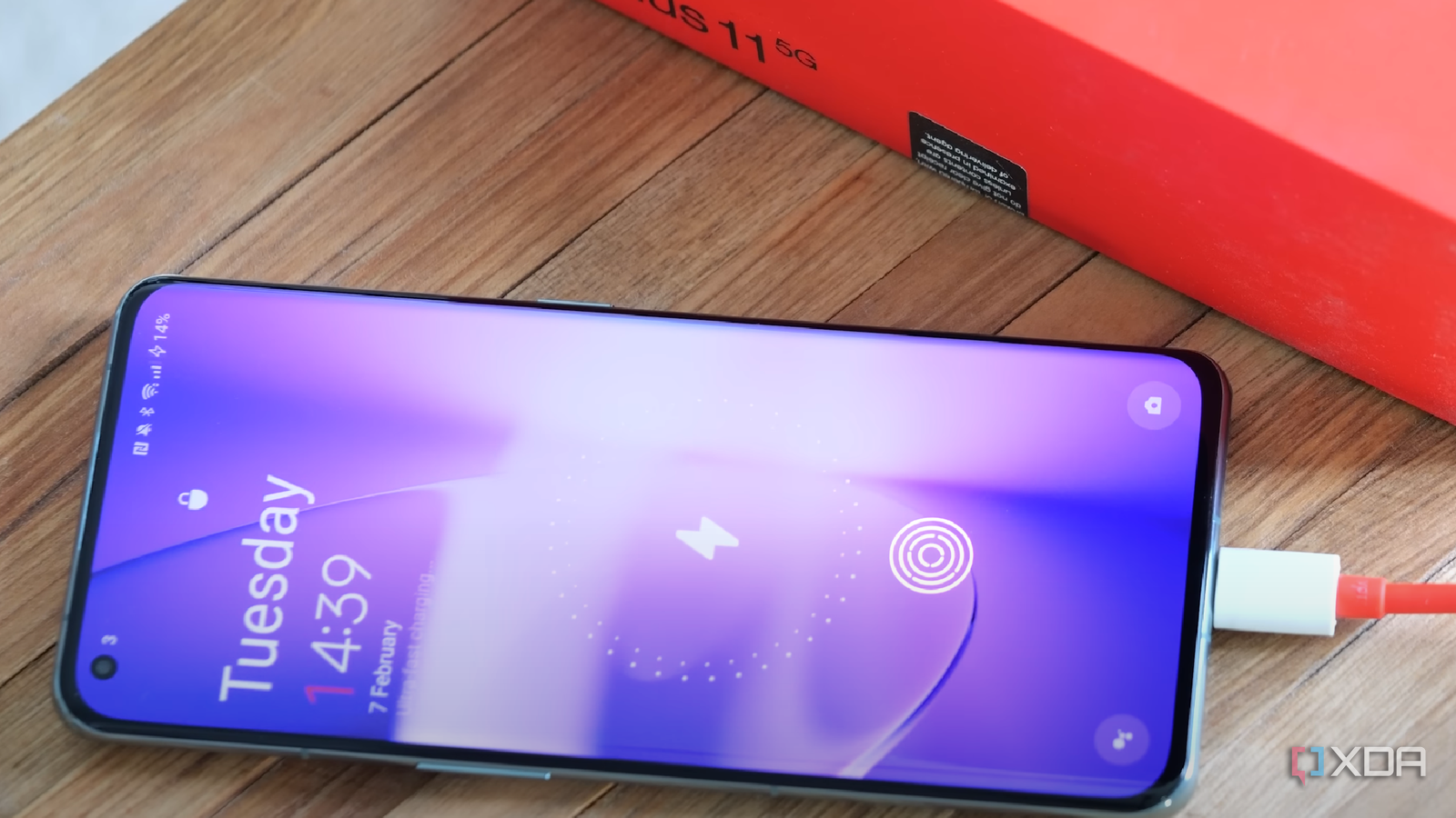 Does the OnePlus 11 have wireless charging?