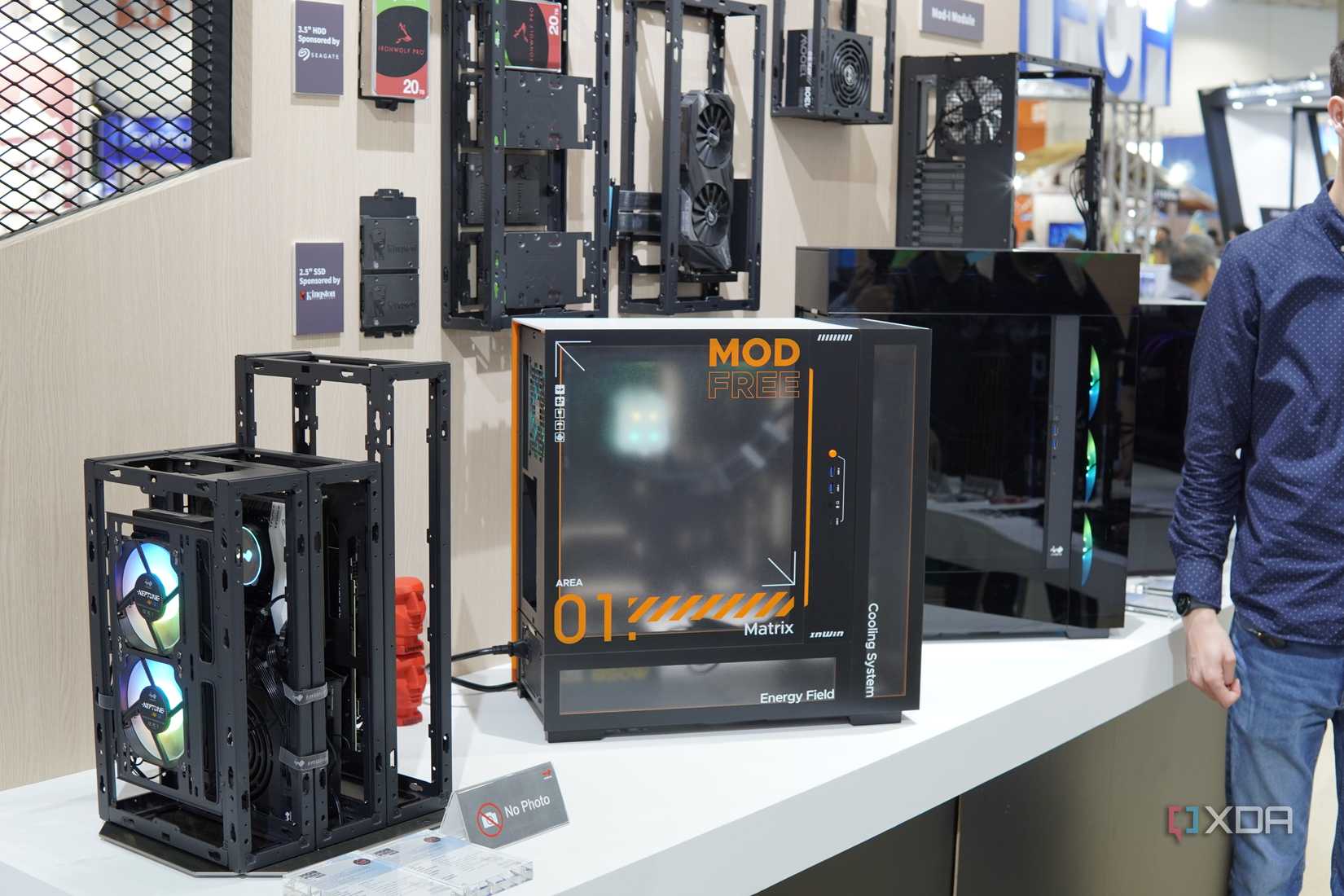 Multiple desktop computers and modules in the InWin ModFree series