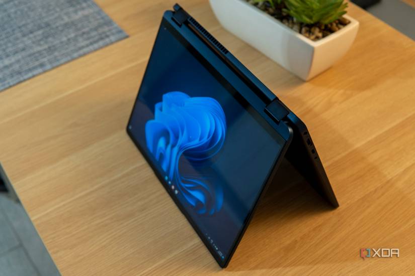 Angled view of the Lenovo IdeaPad Flex 5i in tent mode