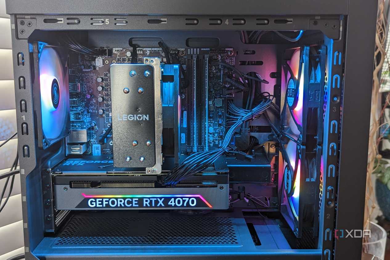 Lenovo Legion Tower 5i with the glass detached