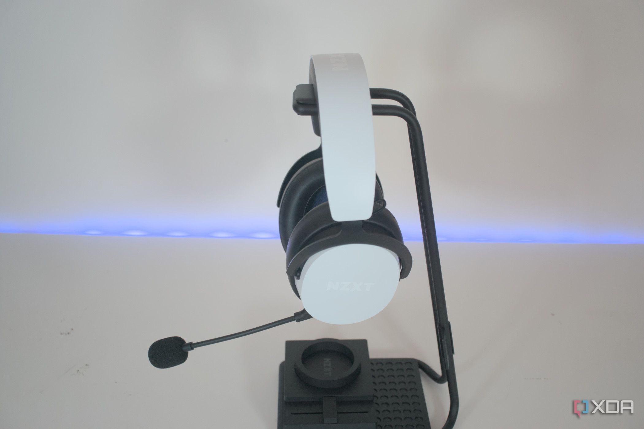 NZXT Relay Headset + SwitchMix セット Amazon.com: NZXT Relay SwitchMix PC Gaming Headset Stand