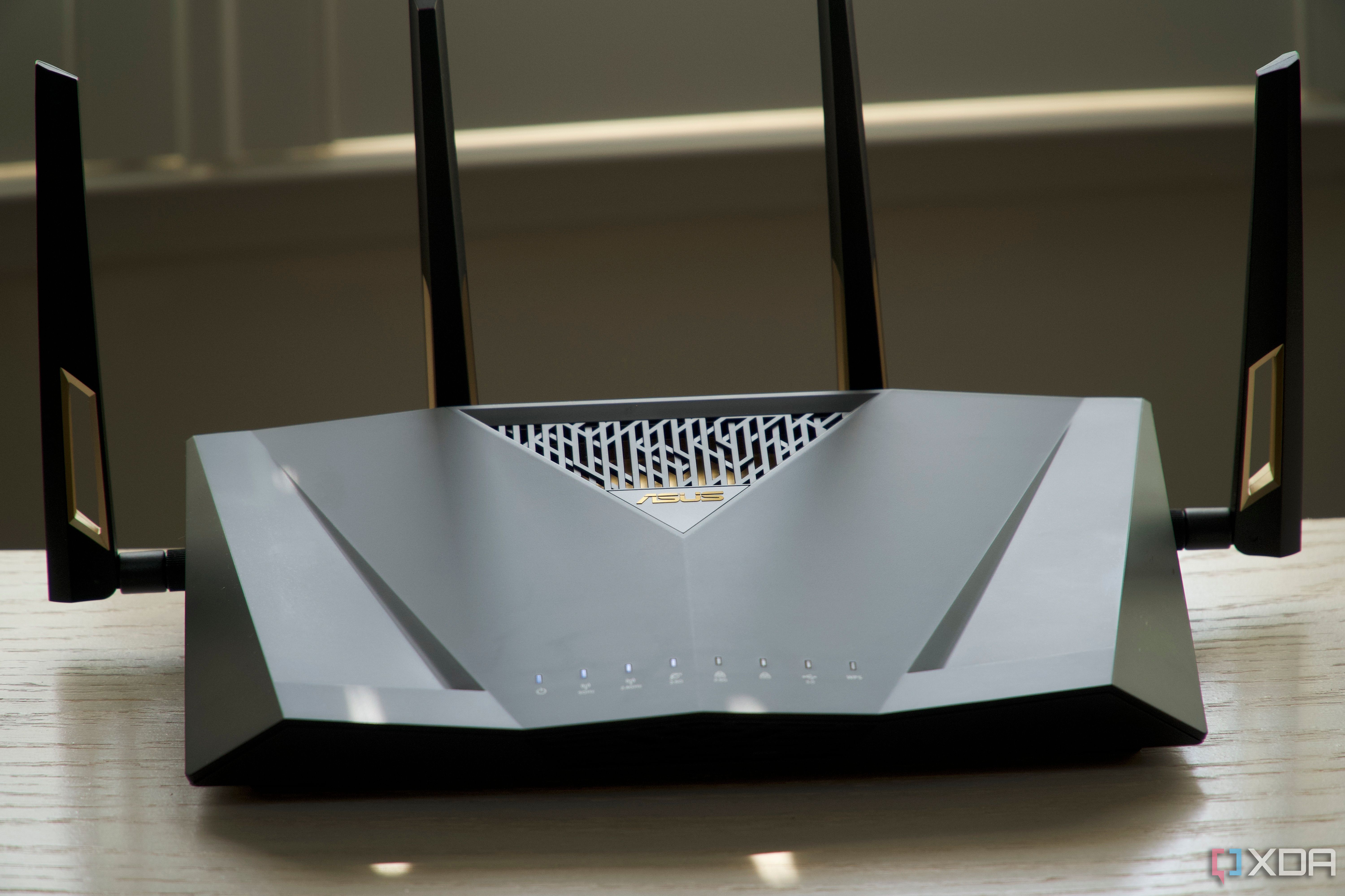 ASUS RT-AX88U PRO Wi-Fi 6 ルーター Amazon.com: ASUS RT-AX88U PRO AX6000 Dual Band WiFi 6 Router