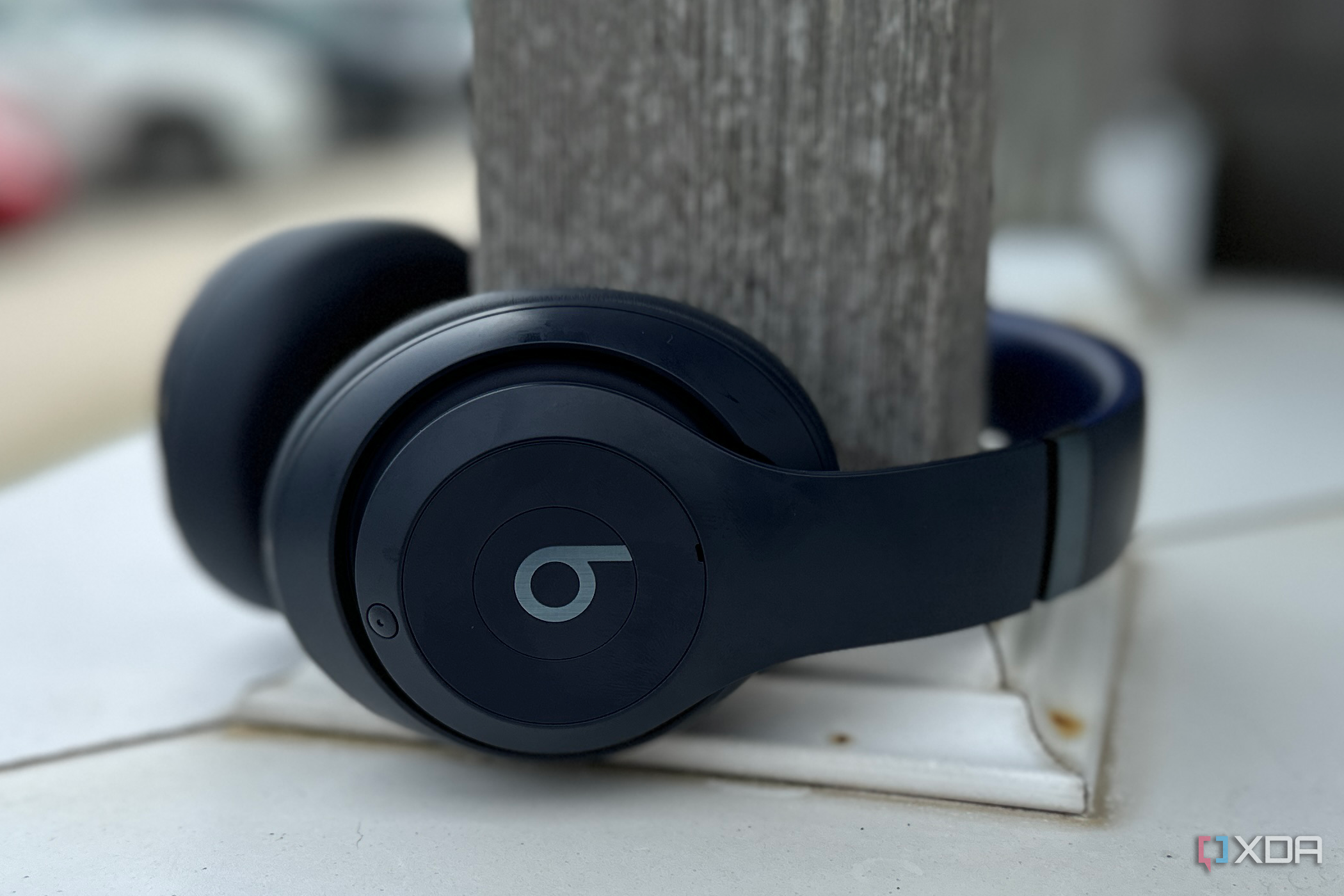 Beats-Studio-Pro-Close