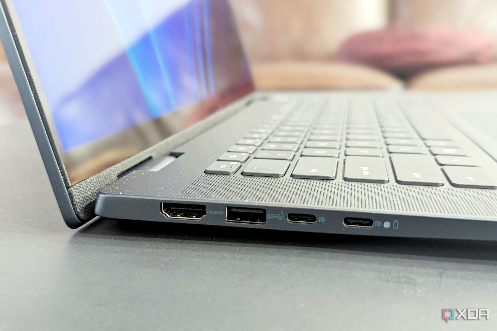 極美品 DELL Inspiron 16 Dell Inspiron 16 2-in-1 (AMD, 2023) review: Big, premium, and