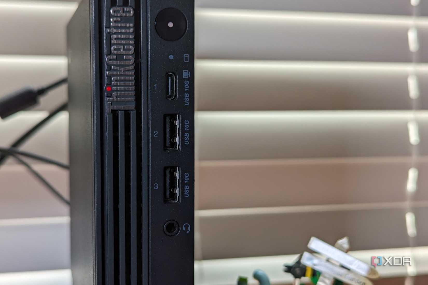Lenovo ThinkCentre M60q ports on the top