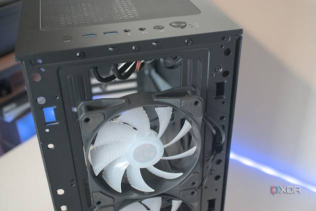 MSI MAG Forge 112R