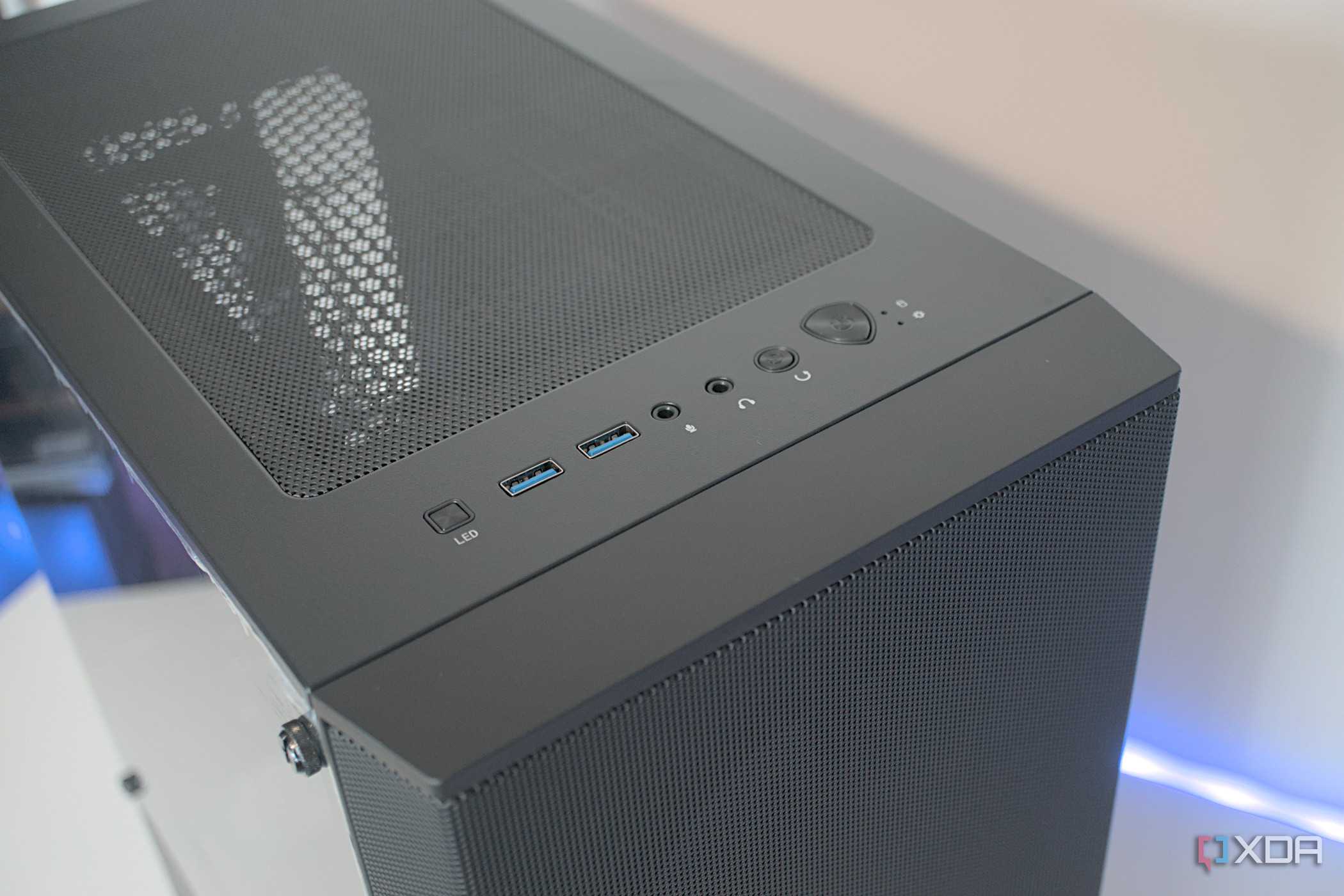 MSI MAG Forge 112R