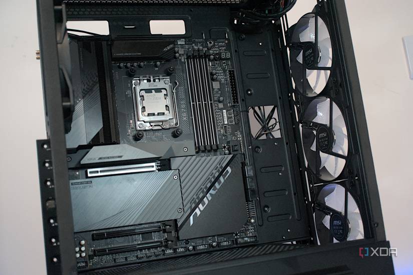 MSI MAG Forge 112R