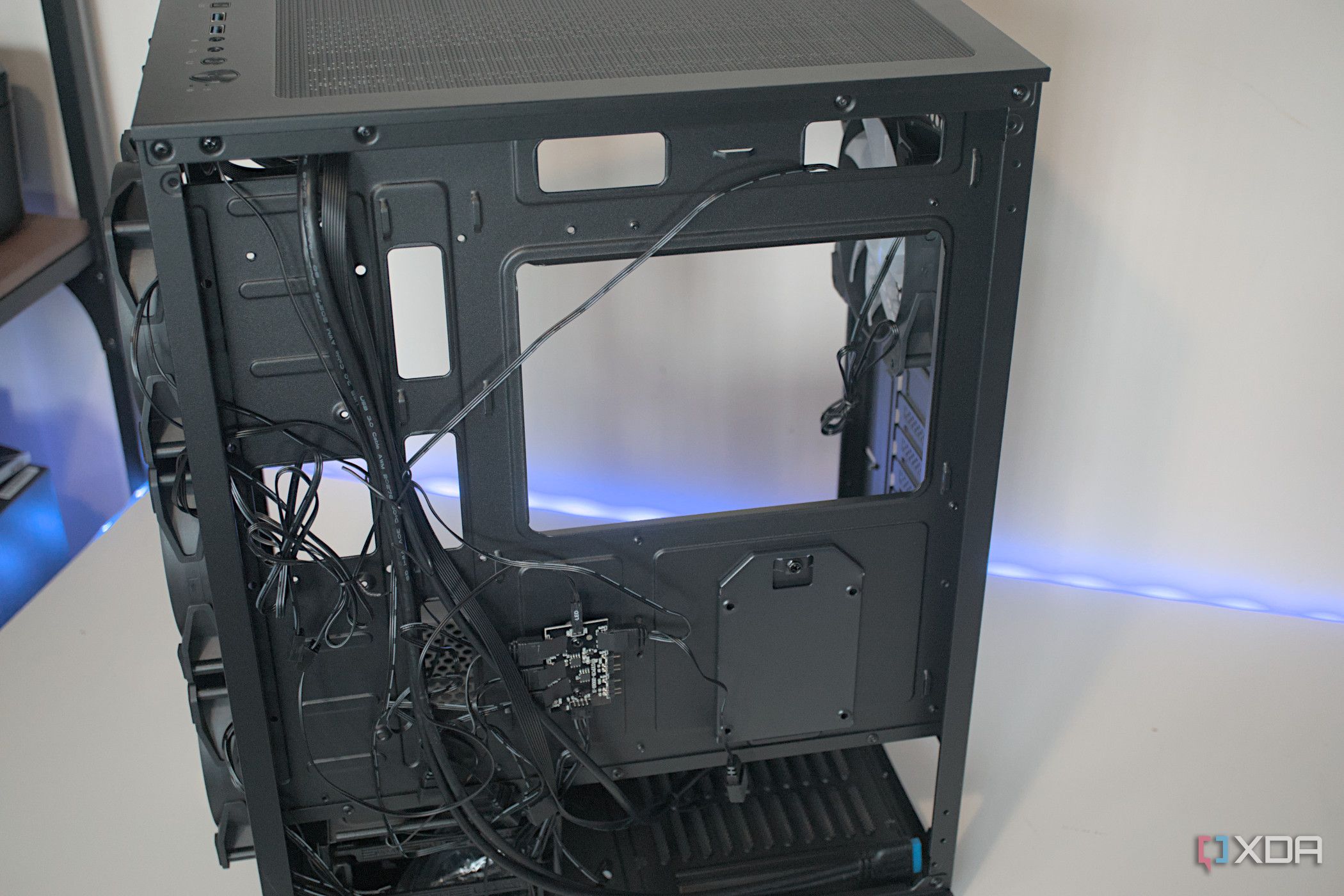 MSI MAG Forge 112R