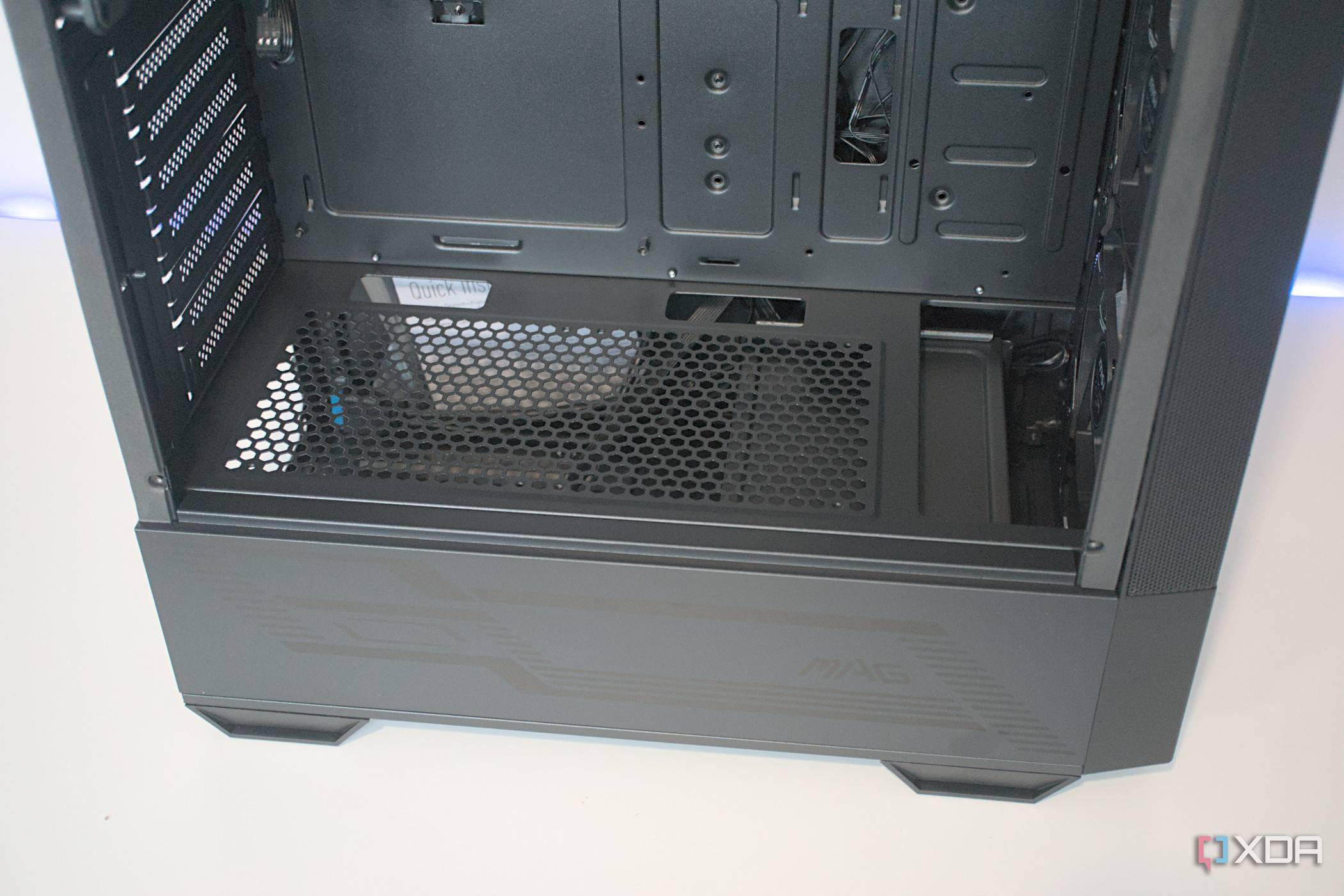 MSI MAG Forge 112R