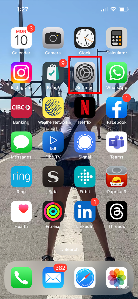 iPhone home screen showing the settings menu