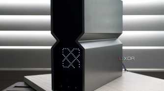 TP-Link Archer BE800 Wi-Fi 7 from the front