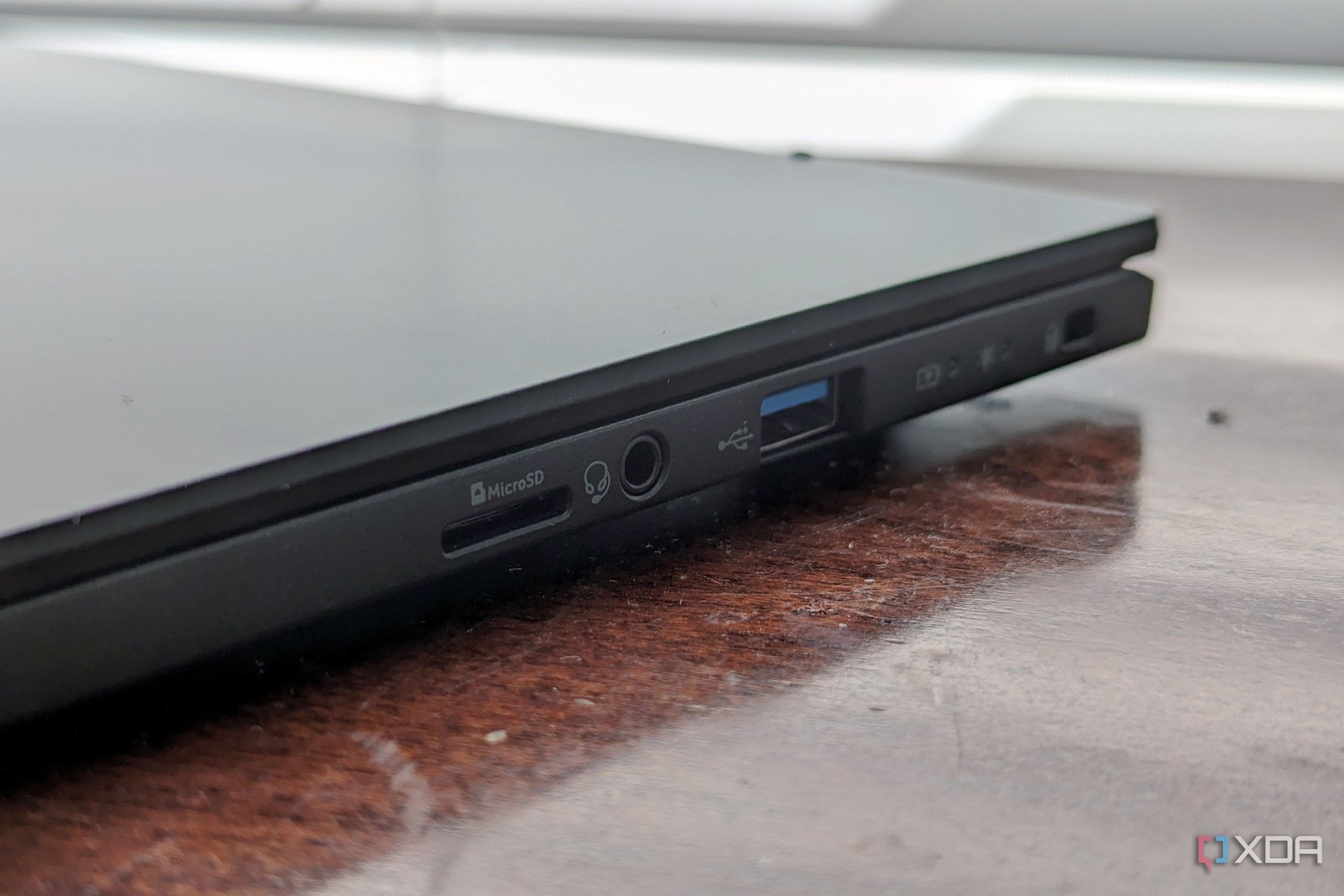 Acer Swift Edge 16 ports on the right