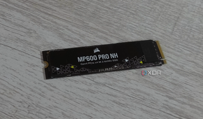 The Corsair MP600 Pro NH from above.