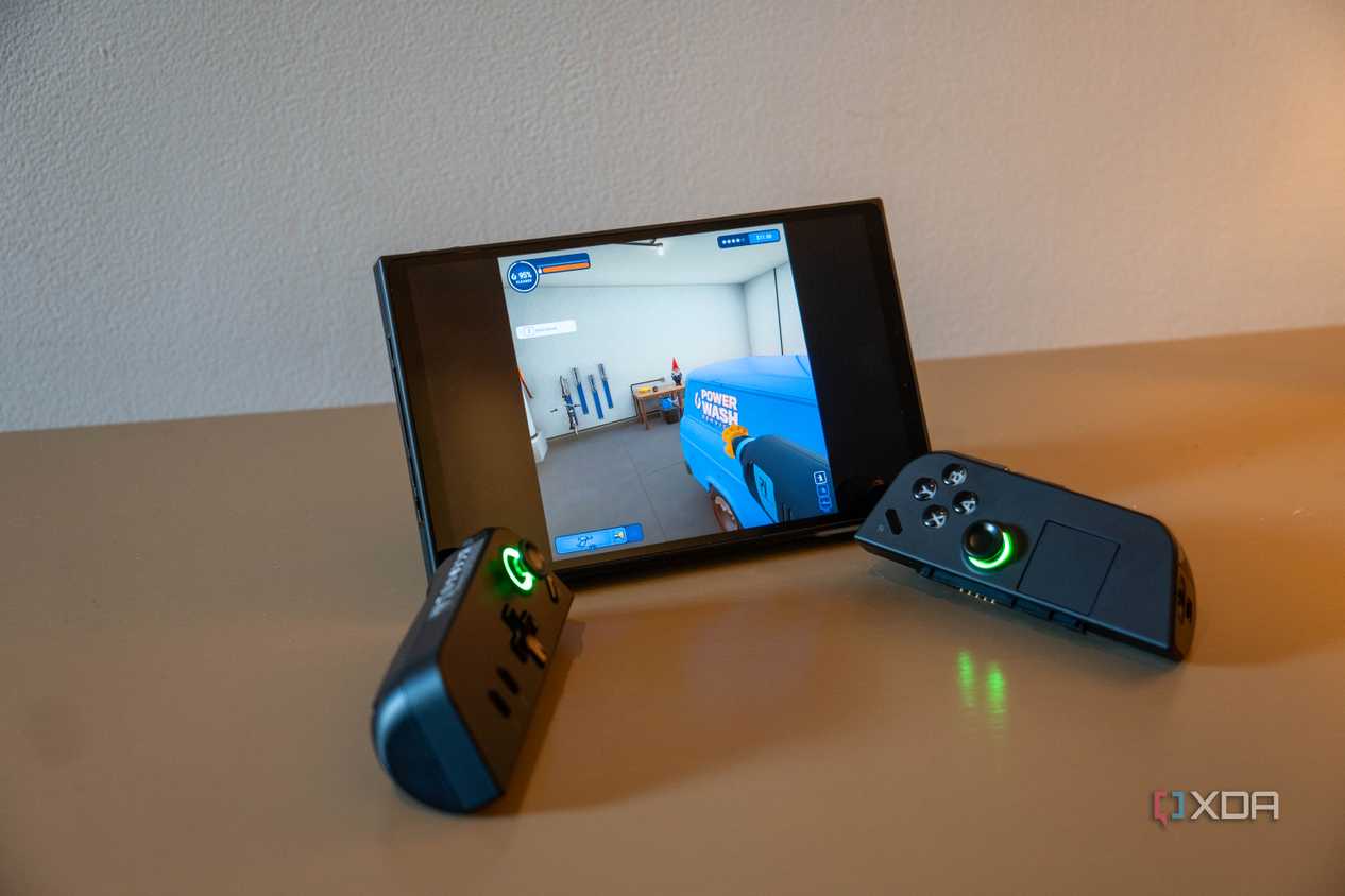 Lenovo Legion Go and controllers