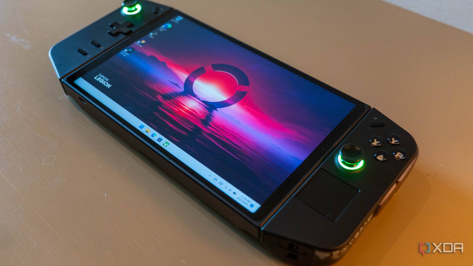 Lenovo Legion Go-8