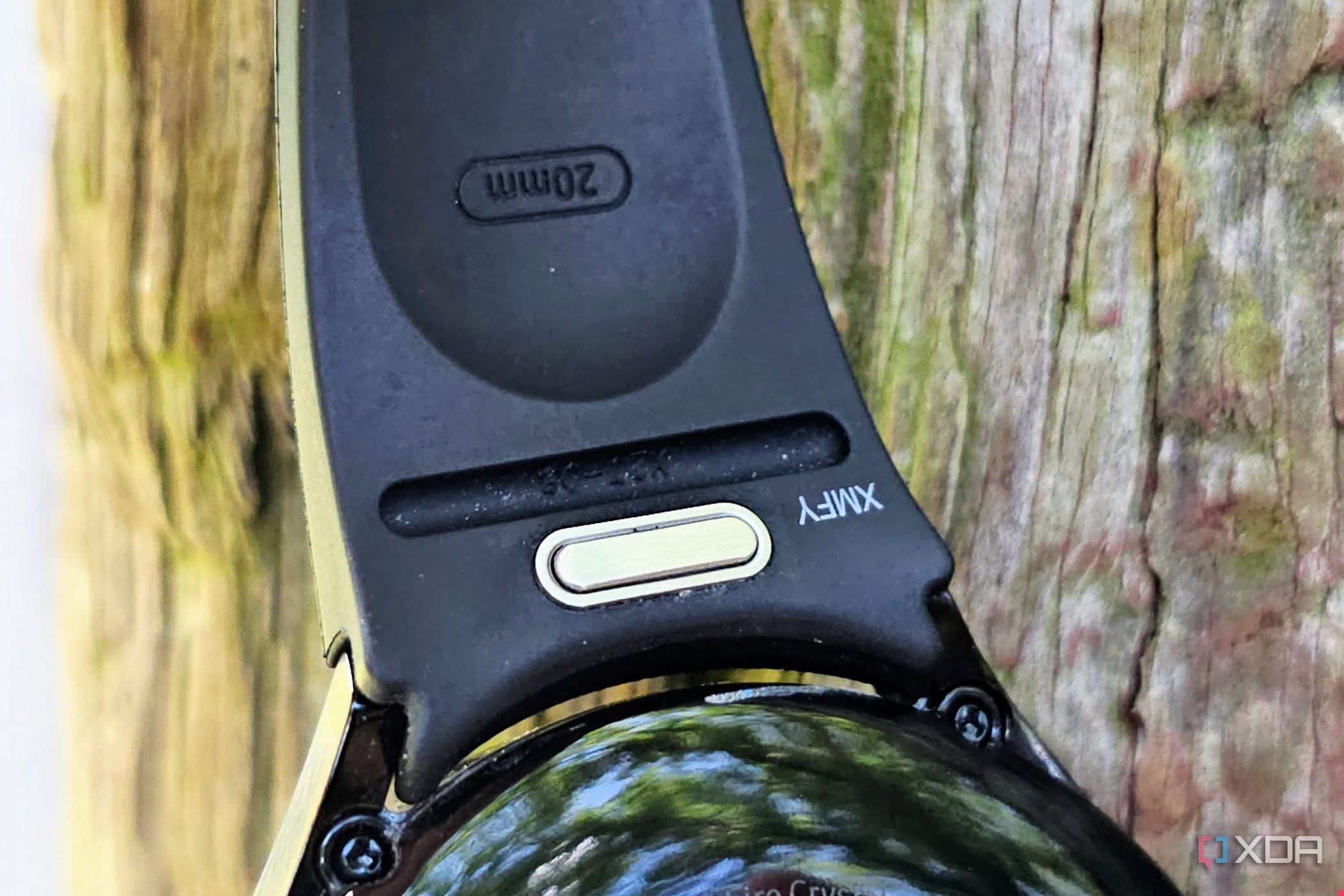 Samsung Galaxy Watch 6 Classic band connector close up