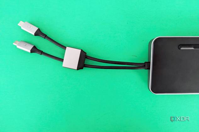 Satechni Dual Dock Stand USB-C cable