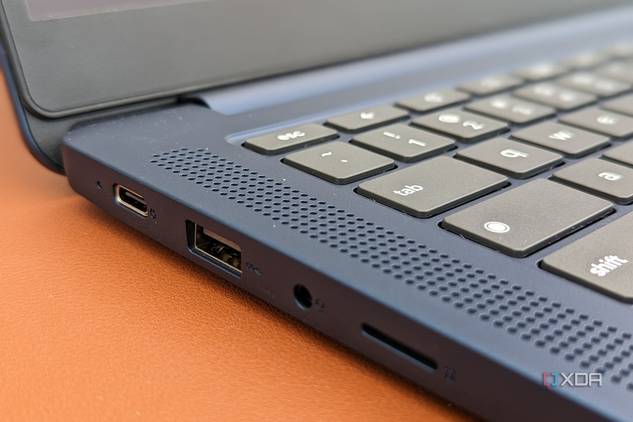 A photo of the ports on the left side of the Slim 3 Chromebook