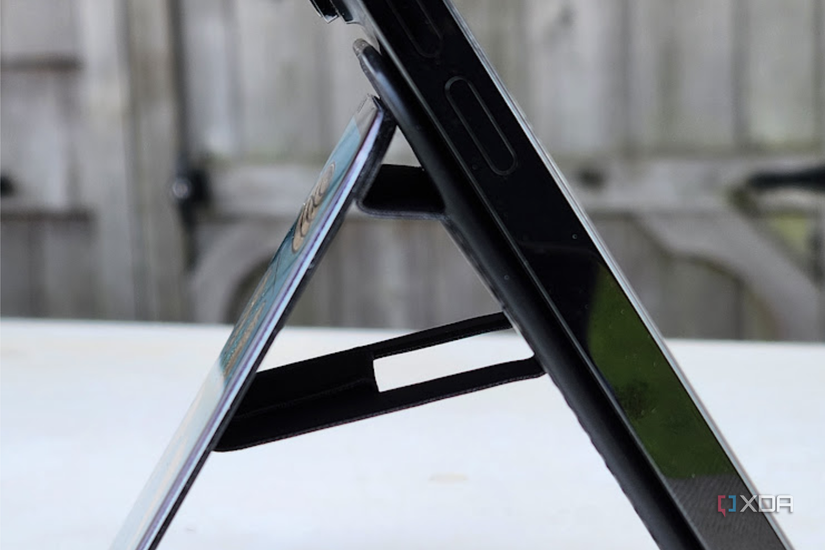 Casetify Snappy Cardholder Stand review: Is it a stand or a wallet
