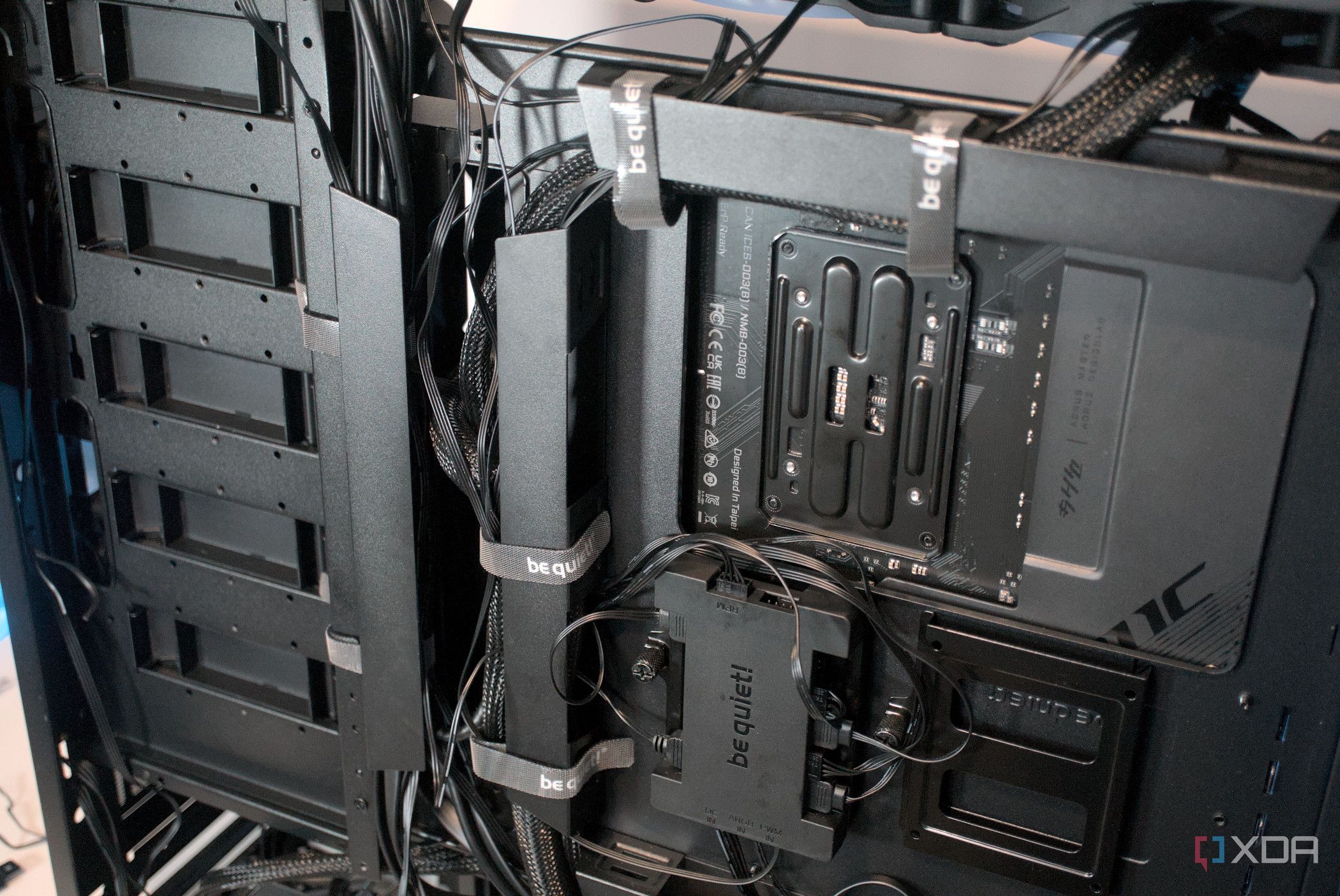 be quiet! Dark Base Pro 901 cable management