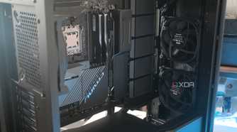 Building a PC inside the be quiet! Dark Base Pro 901