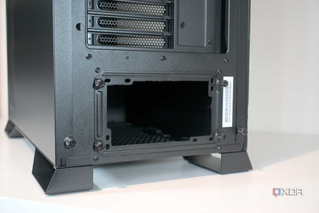 be quiet! Dark Base Pro 901 PSU bracket