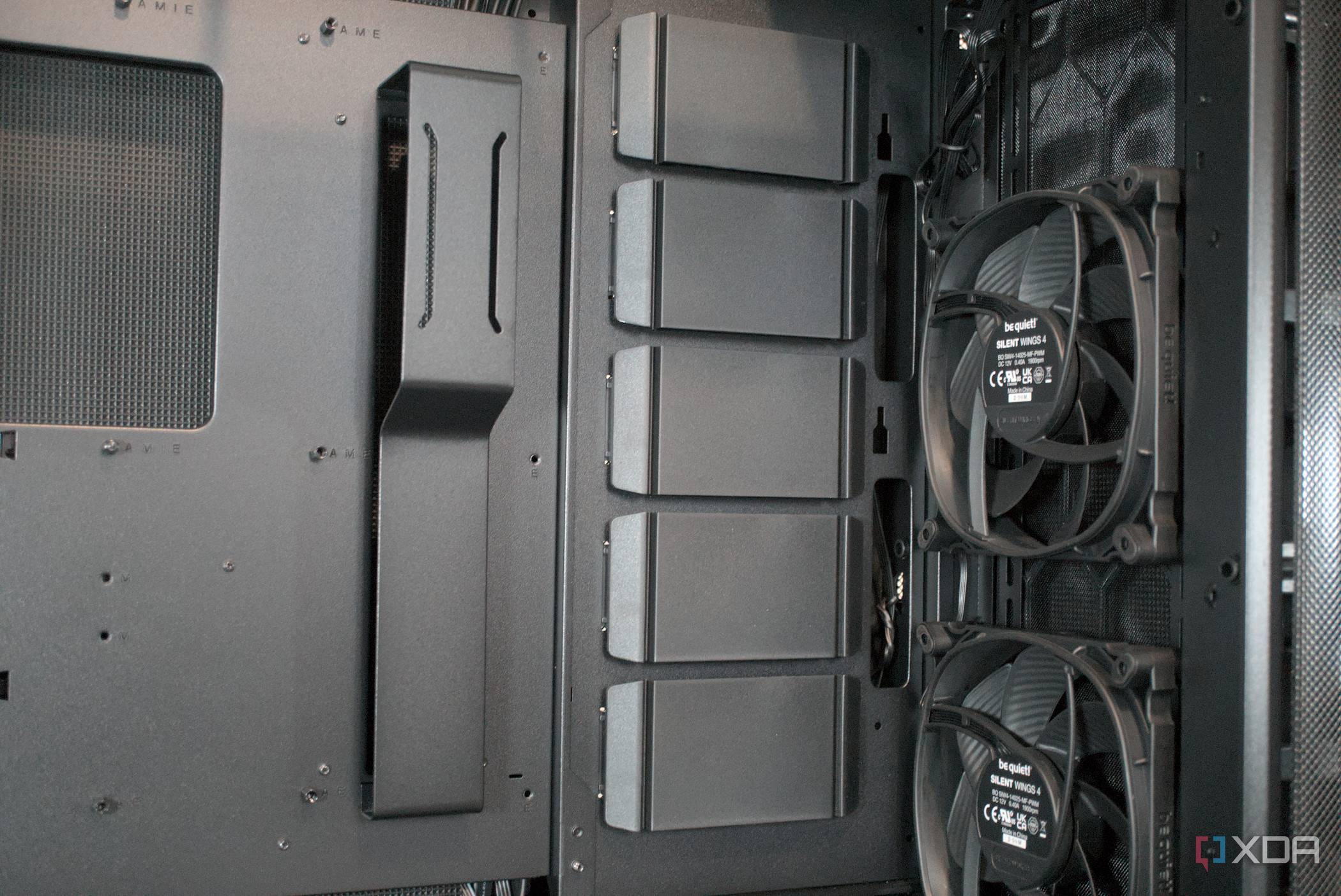 be quiet! Dark Base Pro 901 preinstalled fans