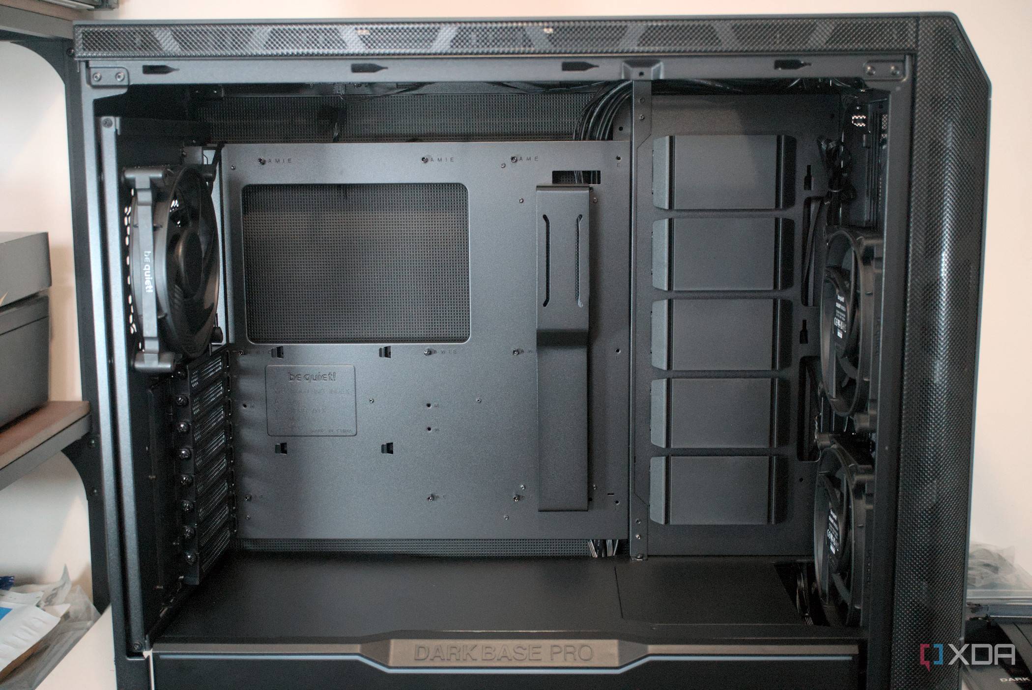 Inside the be quiet! Dark Base Pro 901