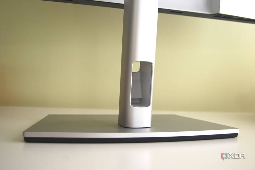 dell-ultrasharp-u2723qe-review-01