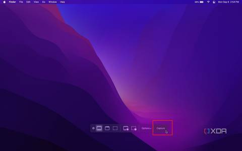 Capture button in macOS screenshot app