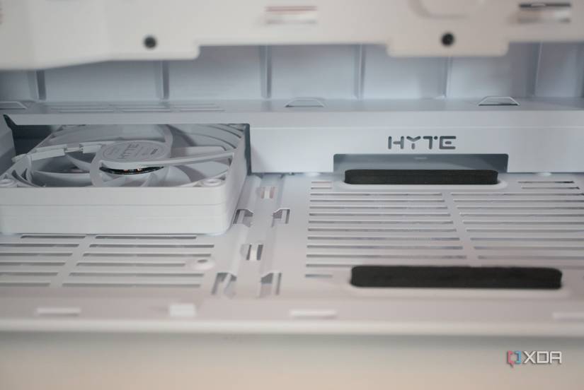 Closeup of the HYTE Y40 Snow White Edition PSU shroud fan