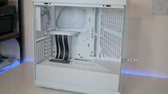 Side view of the HYTE Y40 Snow White Edition