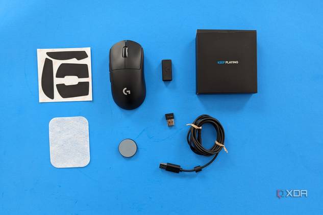 Lightspeed & G Pro X Superlight 2 box showing all the included accessories