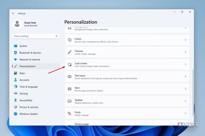 Windows 11 screenshot that highlights the lock screen option in the personalization tab in settings. 