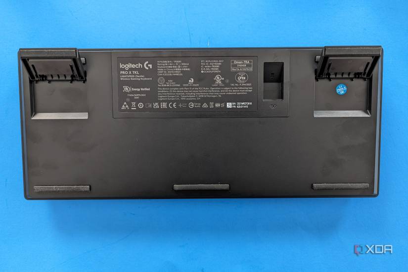 Logitech G Pro X TKL Lightspeed underside