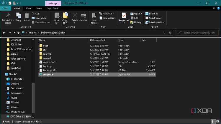 Screenshot of File Explorer in Windows 10 showing the contents of a virtual DVD drive, which include the Windows 11 setup files