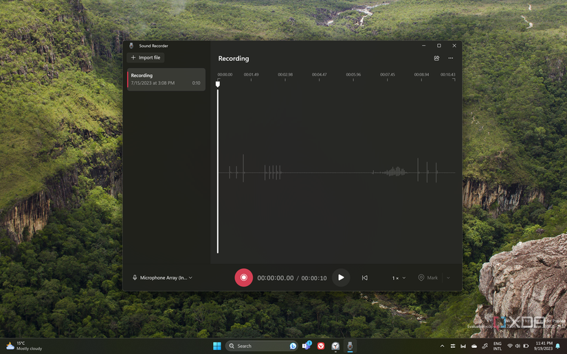 Screenshot of the redesigned sound recorder in Windows 11